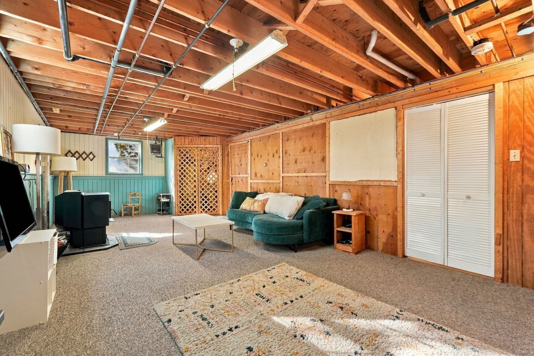 Single Family Residence at 5 Maxine Cir, Easthampton MA 01027, photo 23 of 42