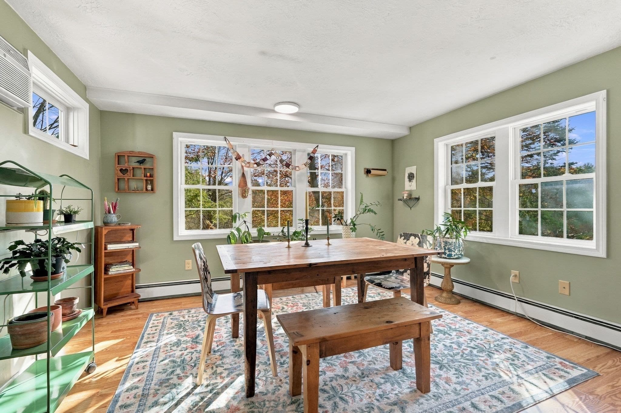 Single Family Residence at 5 Maxine Cir, Easthampton MA 01027, photo 12 of 42