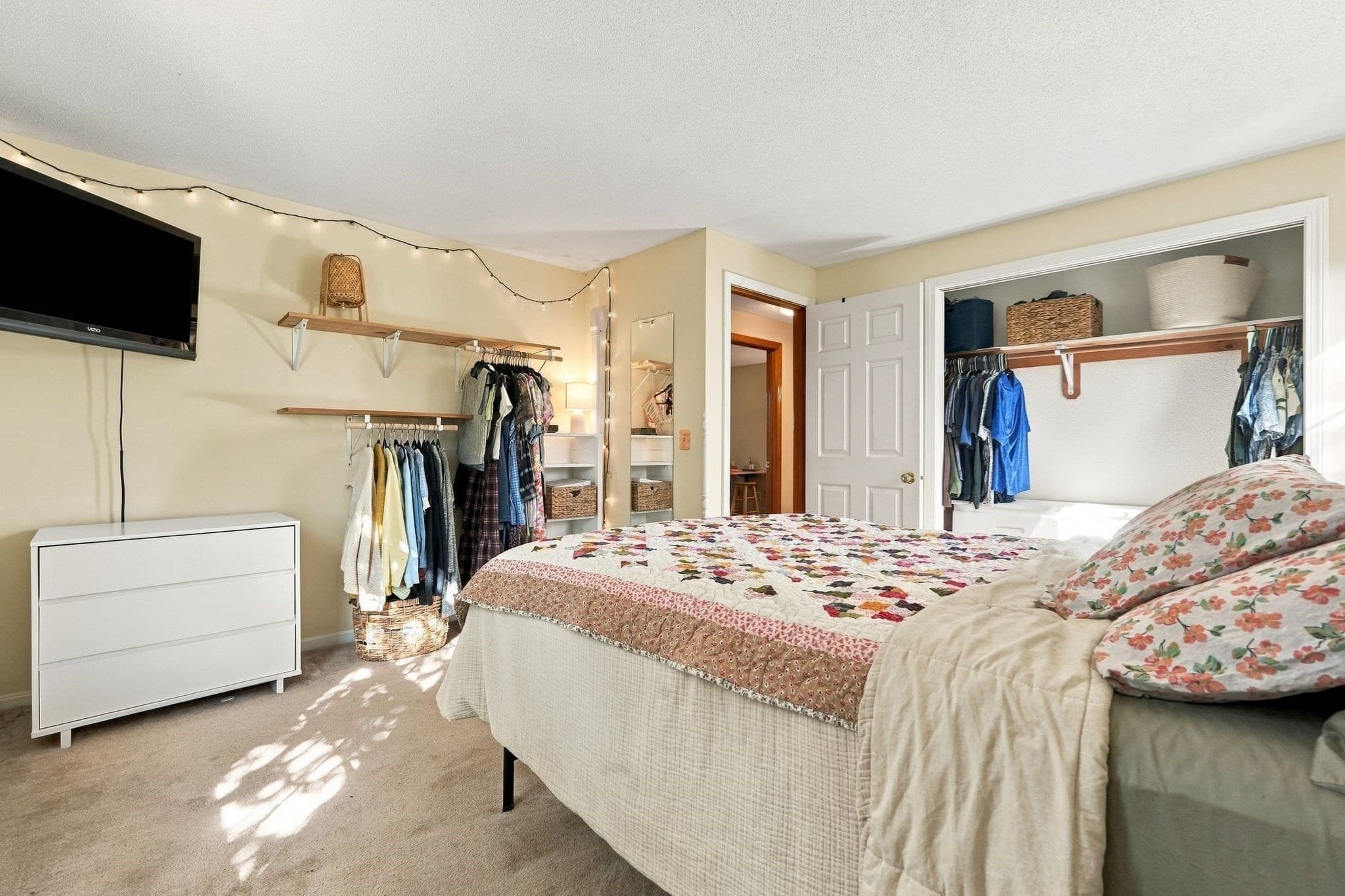 Single Family Residence at 5 Maxine Cir, Easthampton MA 01027, photo 20 of 42