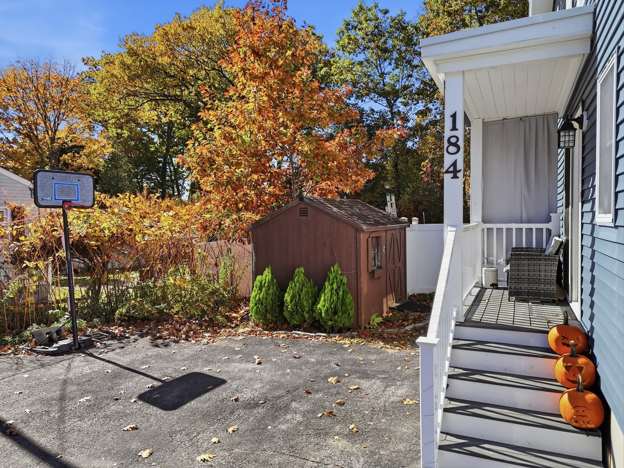 Single Family Residence at 184-186 Ash St, Gardner MA 01440, photo 3 of 38