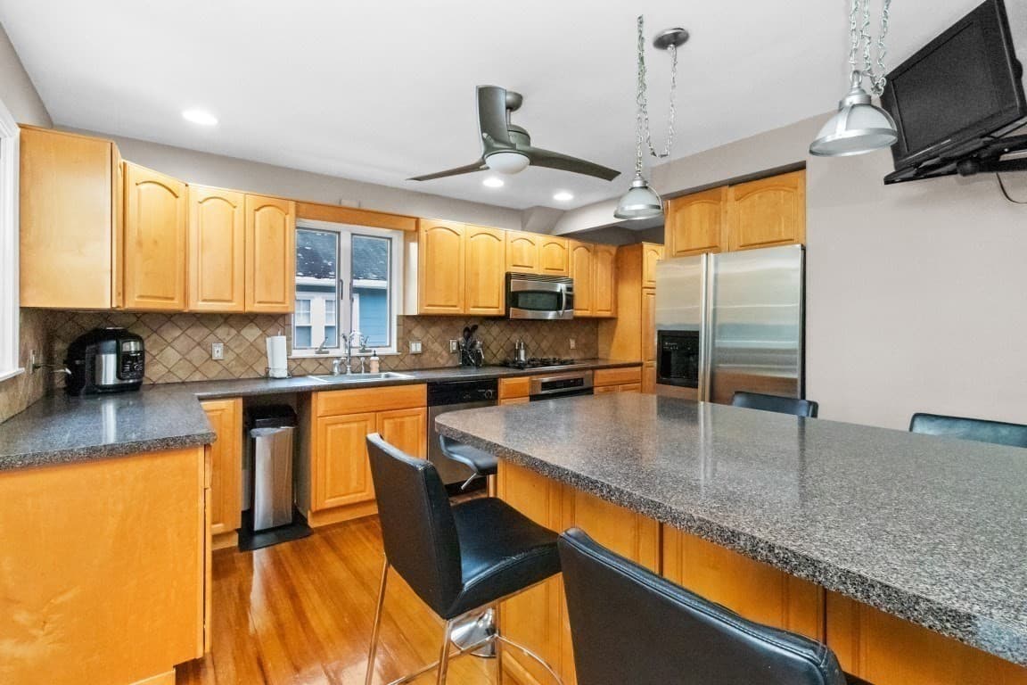 Multi Family at 76-78 Morton Street, Waltham MA 02453, photo 4 of 37