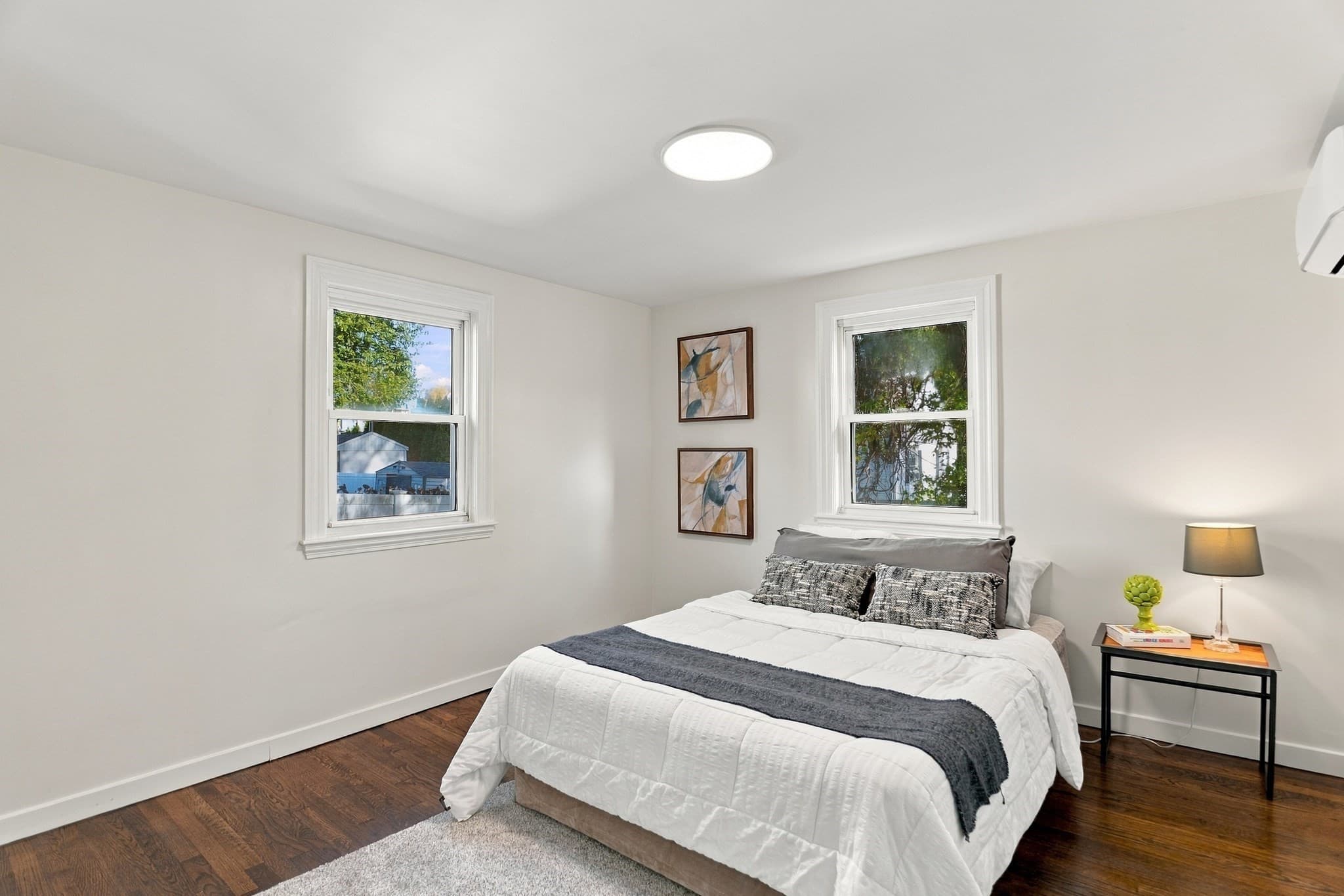 Single Family Residence at 19 1/2 Lillian St, Woburn MA 01801, photo 12 of 26