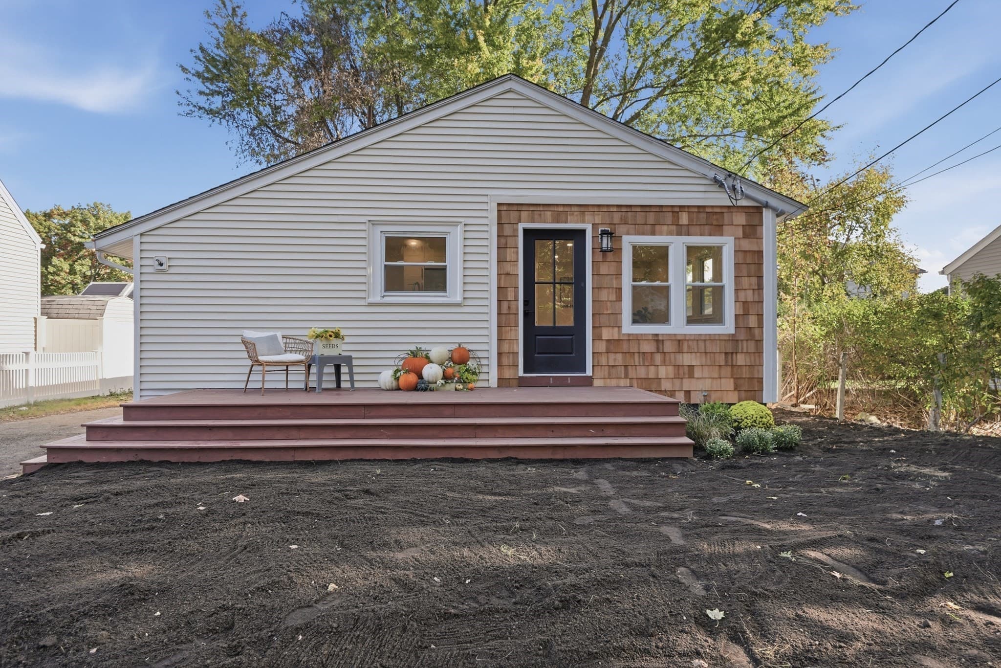 19 1/2 Lillian St, Woburn MA 01801