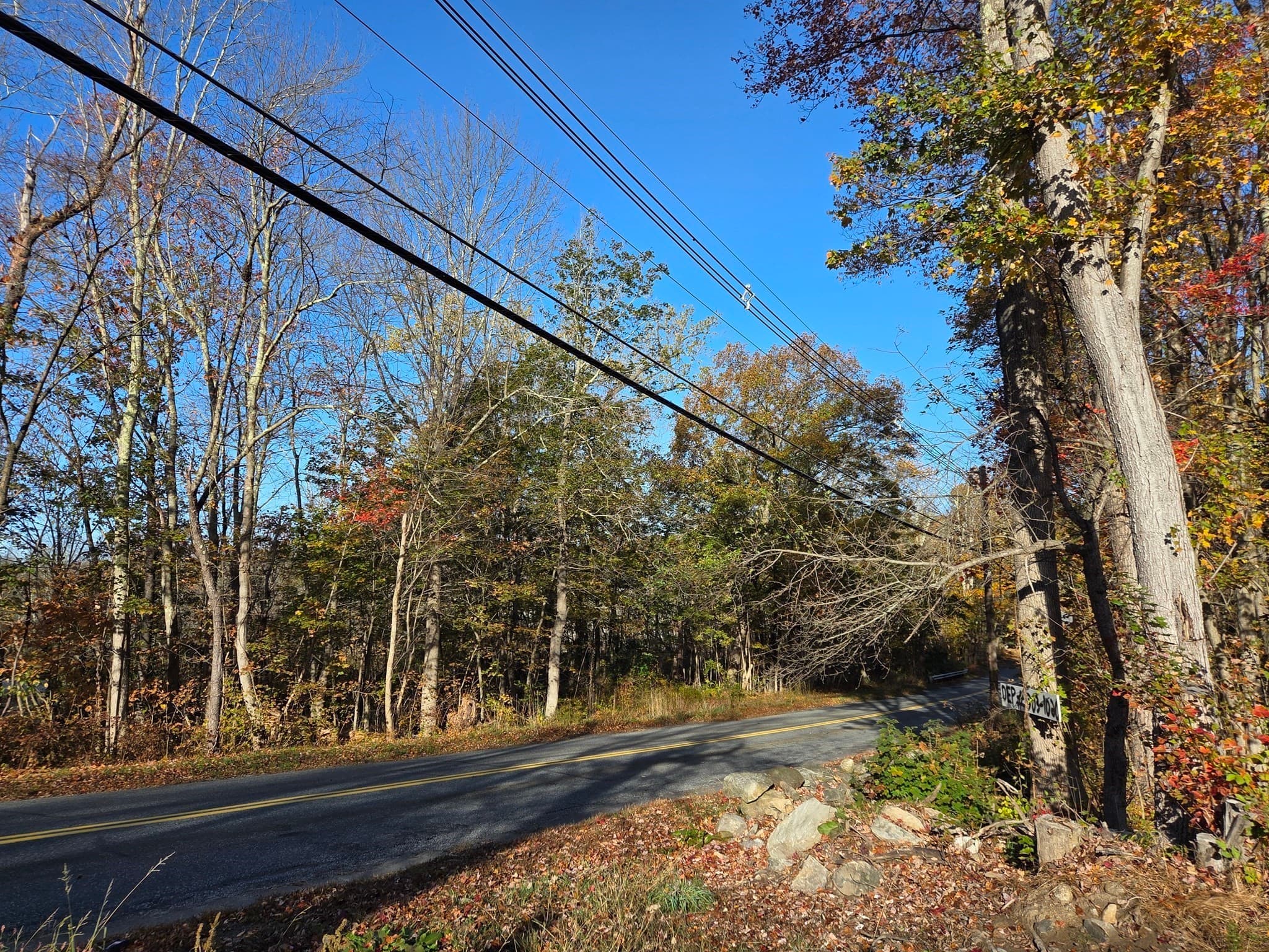 Residential at 77 Uxbridge Rd, Sutton MA 01590, photo 2 of 18