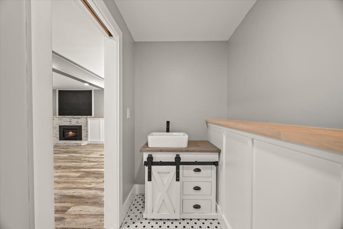 Single Family Residence at 33 Lantern Ln, Plymouth MA 02360, photo 38 of 42