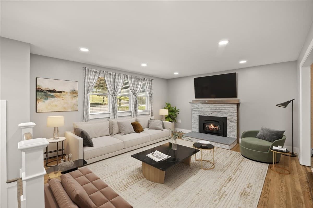 Single Family Residence at 33 Lantern Ln, Plymouth MA 02360, photo 10 of 42