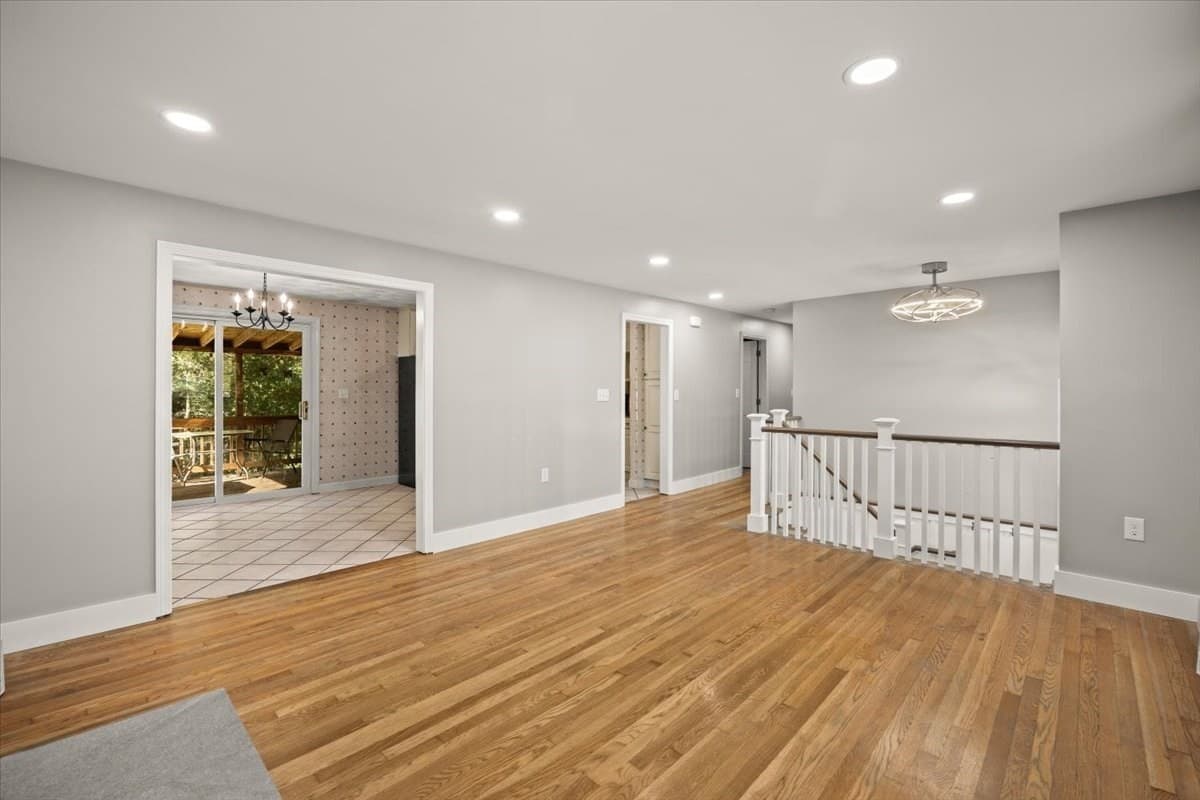 Single Family Residence at 33 Lantern Ln, Plymouth MA 02360, photo 14 of 42