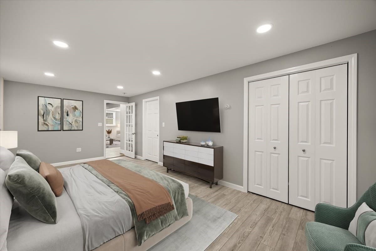 Single Family Residence at 33 Lantern Ln, Plymouth MA 02360, photo 40 of 42