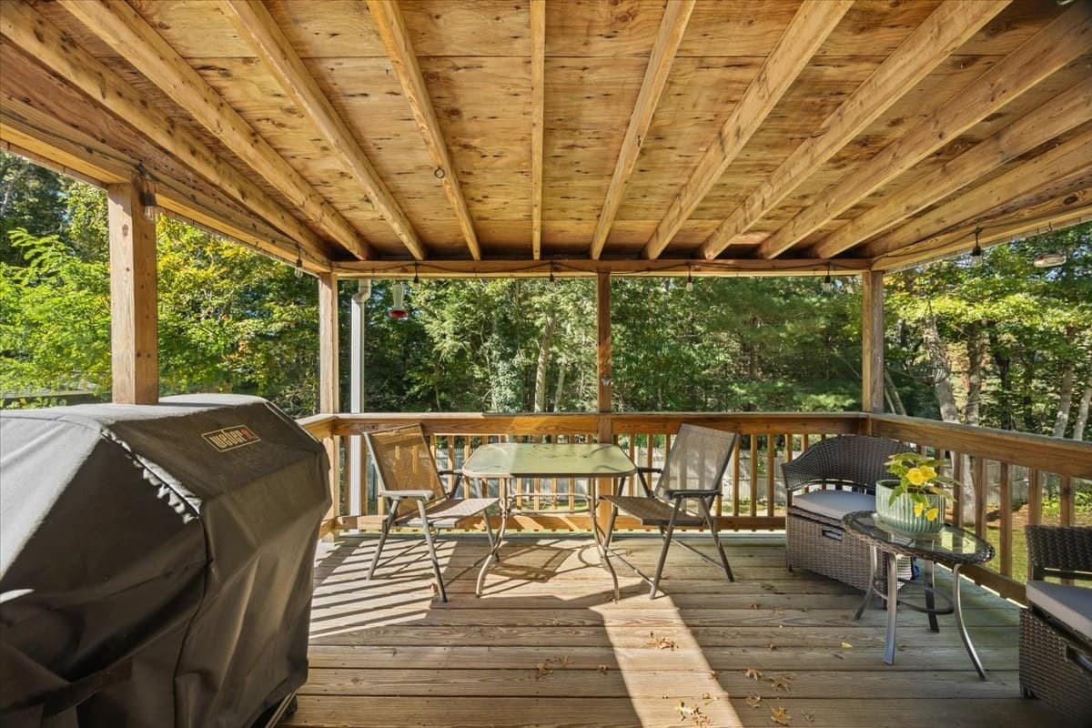 Single Family Residence at 33 Lantern Ln, Plymouth MA 02360, photo 25 of 42