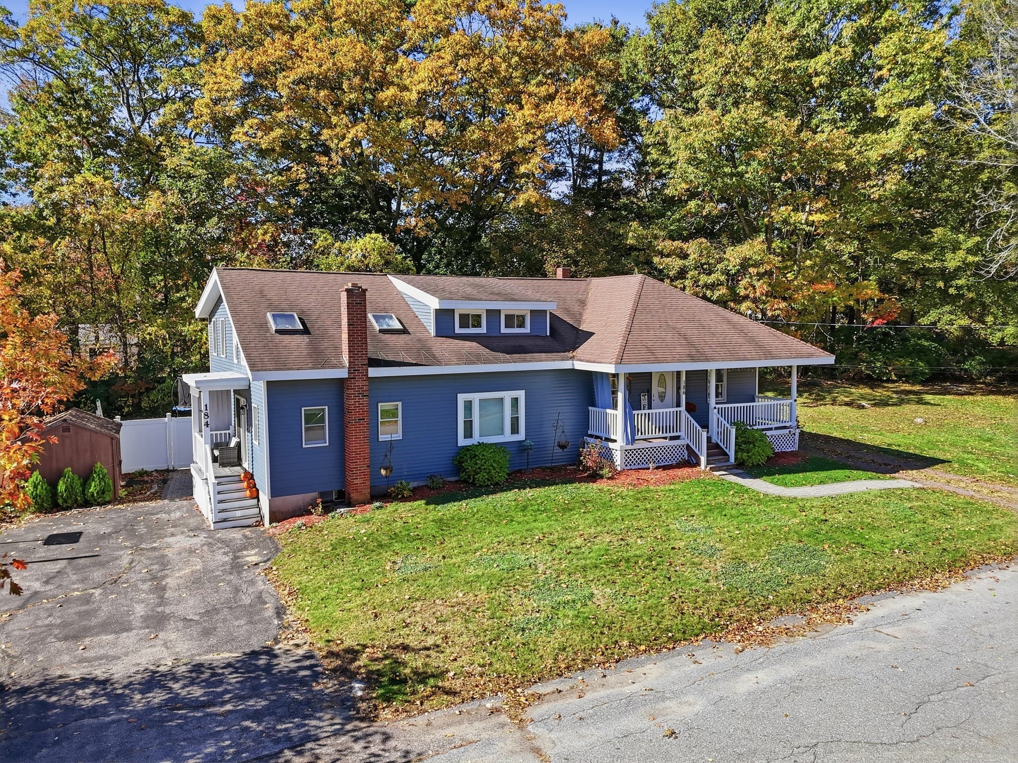 Multi Family at 184-186 Ash St, Gardner MA 01440, photo 2 of 38
