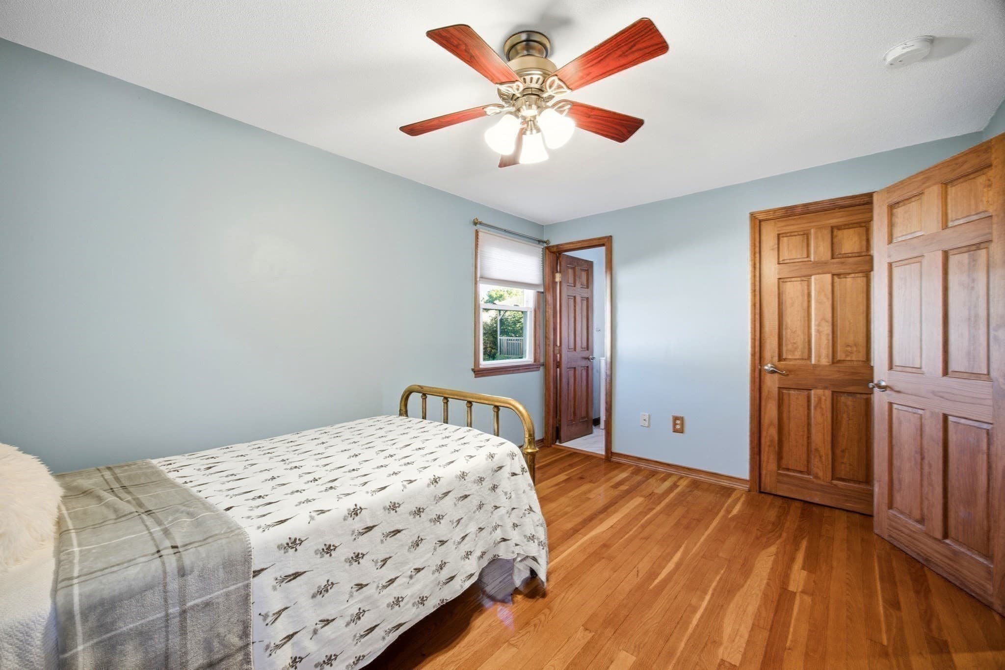 Single Family Residence at 37 Upland Rd, Holyoke MA 01040, photo 16 of 33