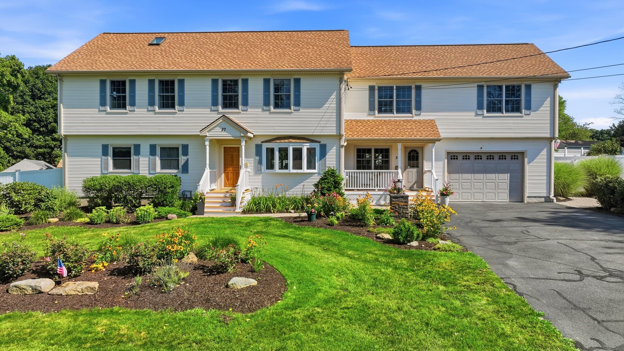 37 Upland Rd, Holyoke MA 01040