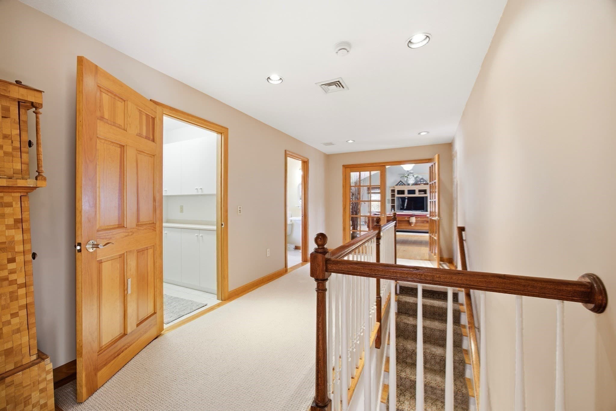Single Family Residence at 37 Upland Rd, Holyoke MA 01040, photo 20 of 33