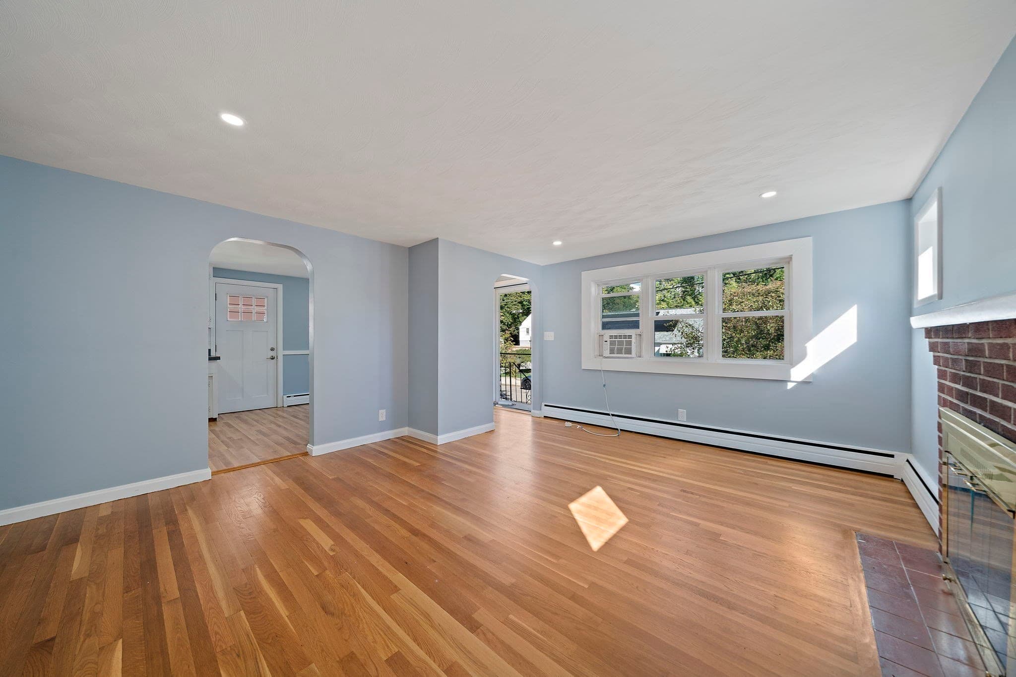 Single Family Residence at 28 Auriga St, Boston MA 02122, photo 5 of 24