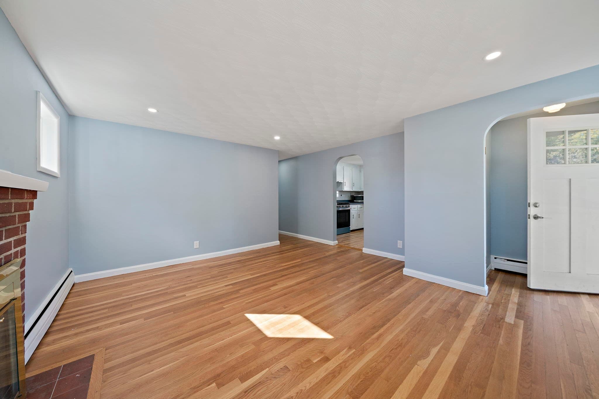 Single Family Residence at 28 Auriga St, Boston MA 02122, photo 4 of 24