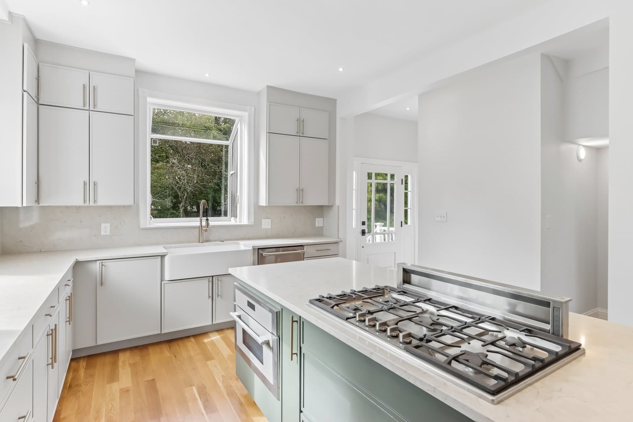 Single Family Residence at 5 Cottage St, Nahant MA 01908, photo 7 of 36