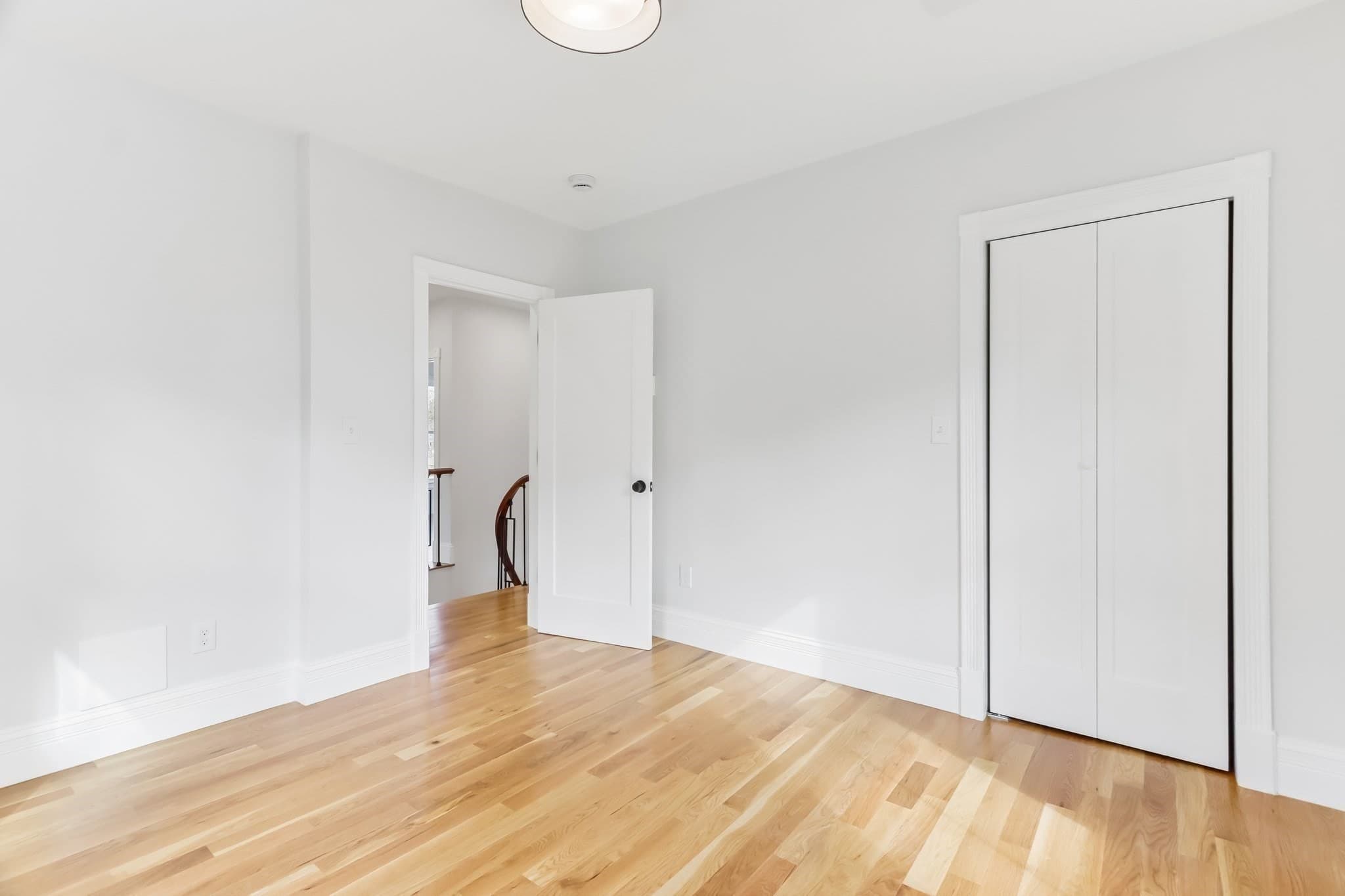 Single Family Residence at 5 Cottage St, Nahant MA 01908, photo 20 of 36