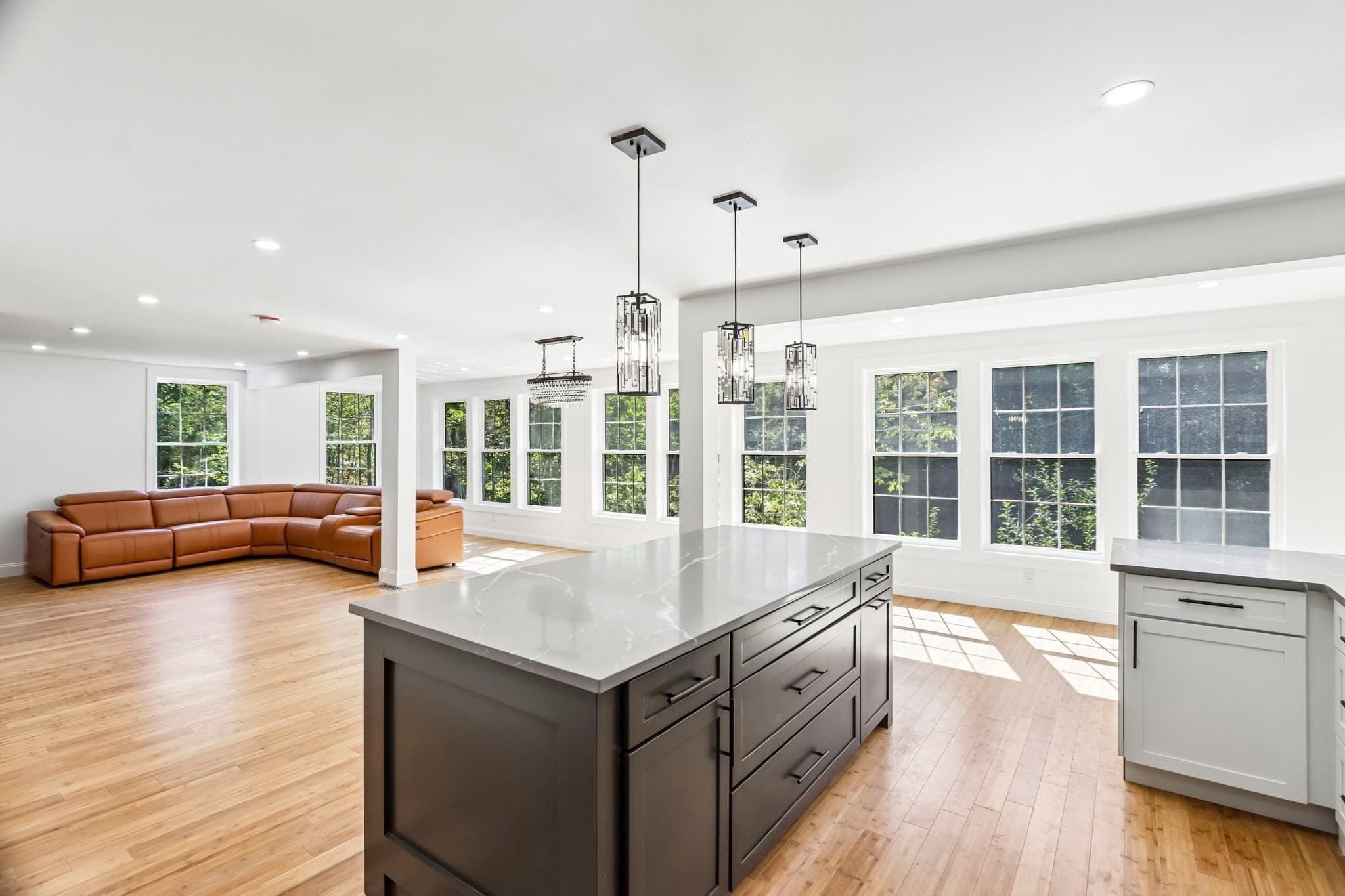 Single Family Residence at 21 Rockwood Heights Rd, Manchester MA 01944, photo 8 of 42