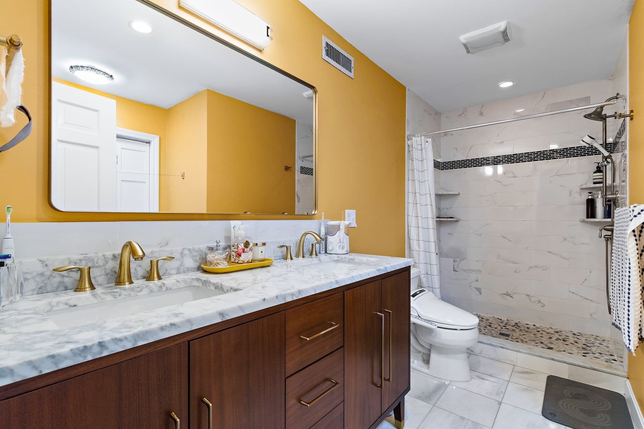 Condominium at 10 Eugene St # 10, Lowell MA 01852, photo 14 of 23
