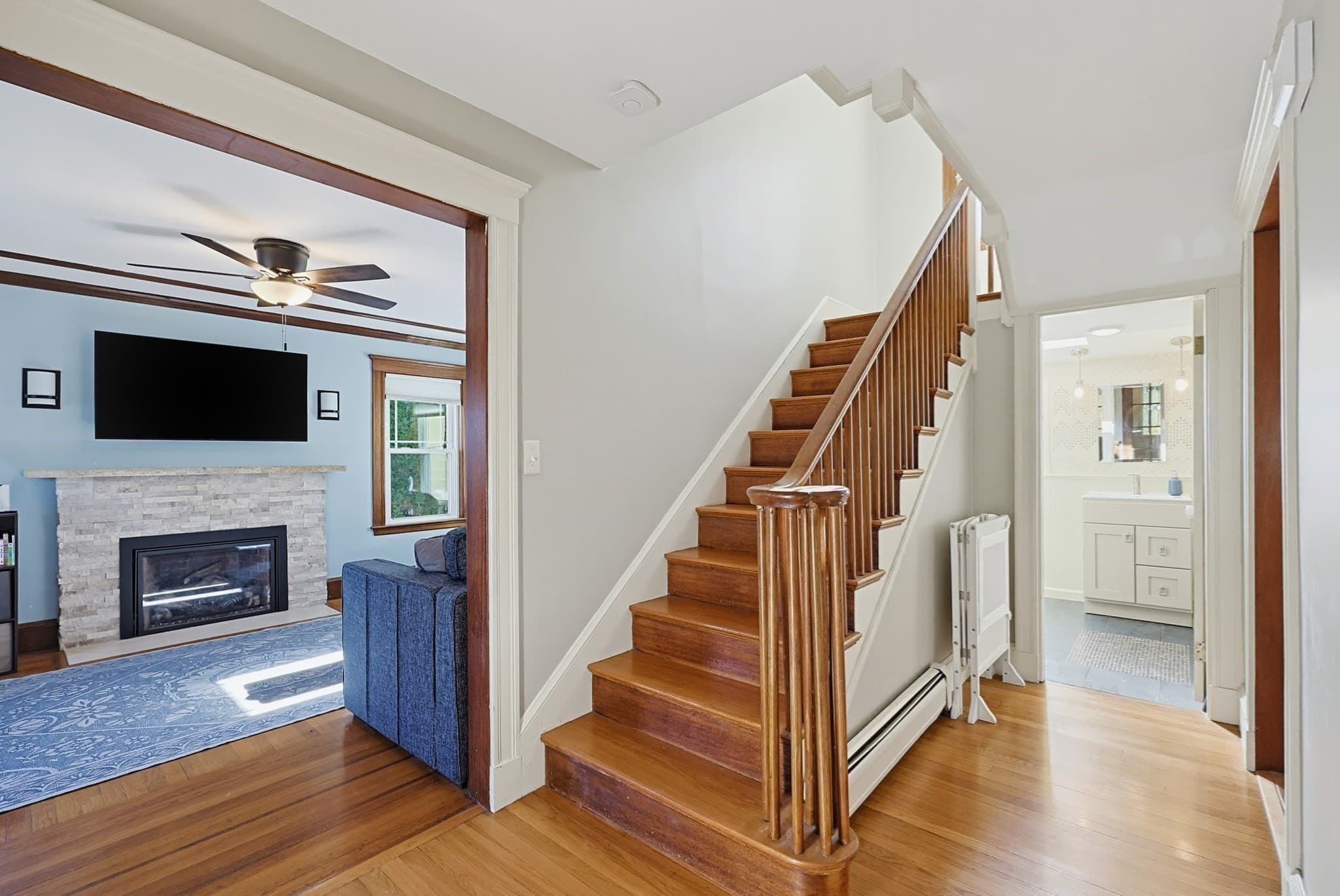 Single Family Residence at 44 Lincoln Ave, Quincy MA 02170, photo 6 of 24