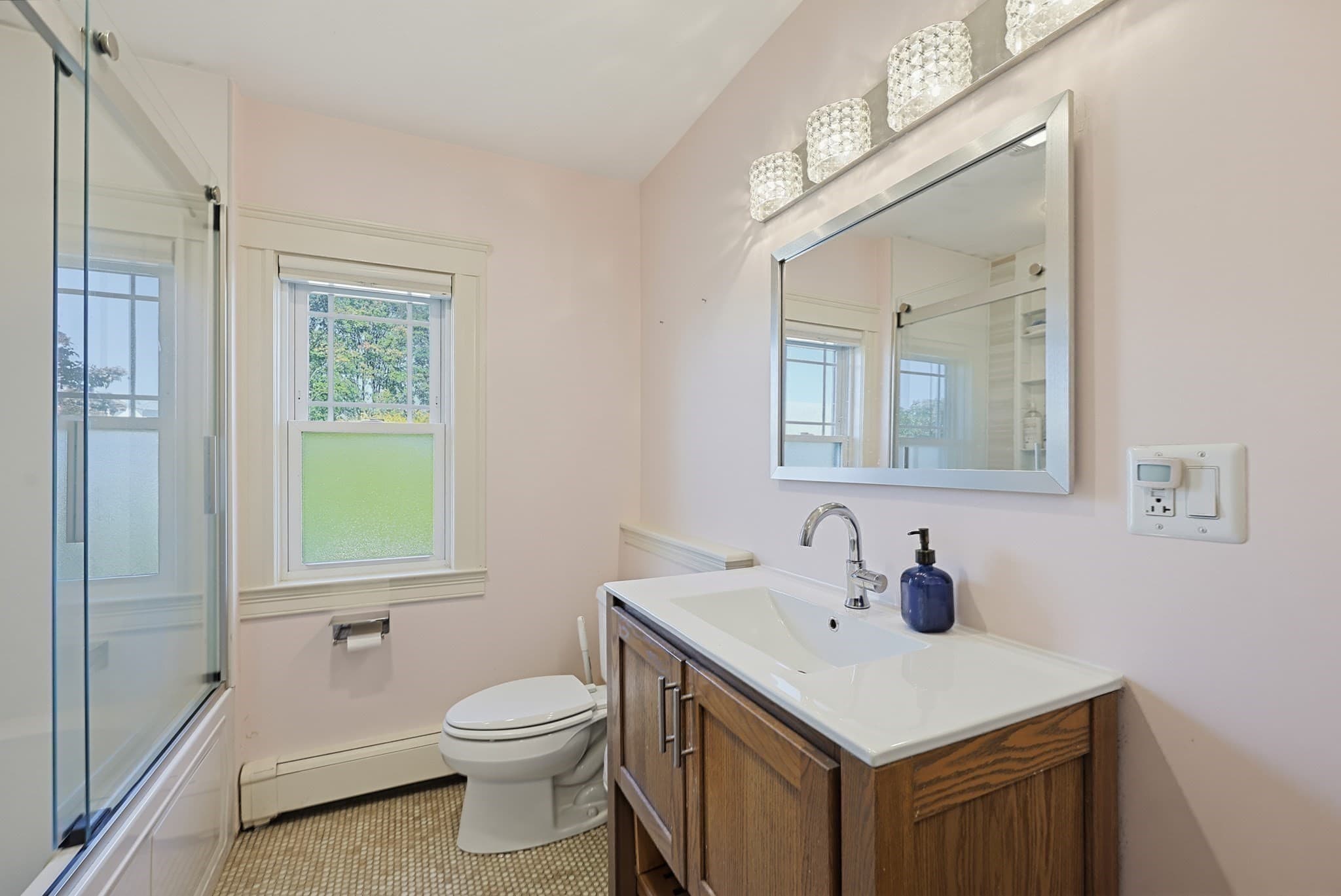 Single Family Residence at 44 Lincoln Ave, Quincy MA 02170, photo 17 of 24