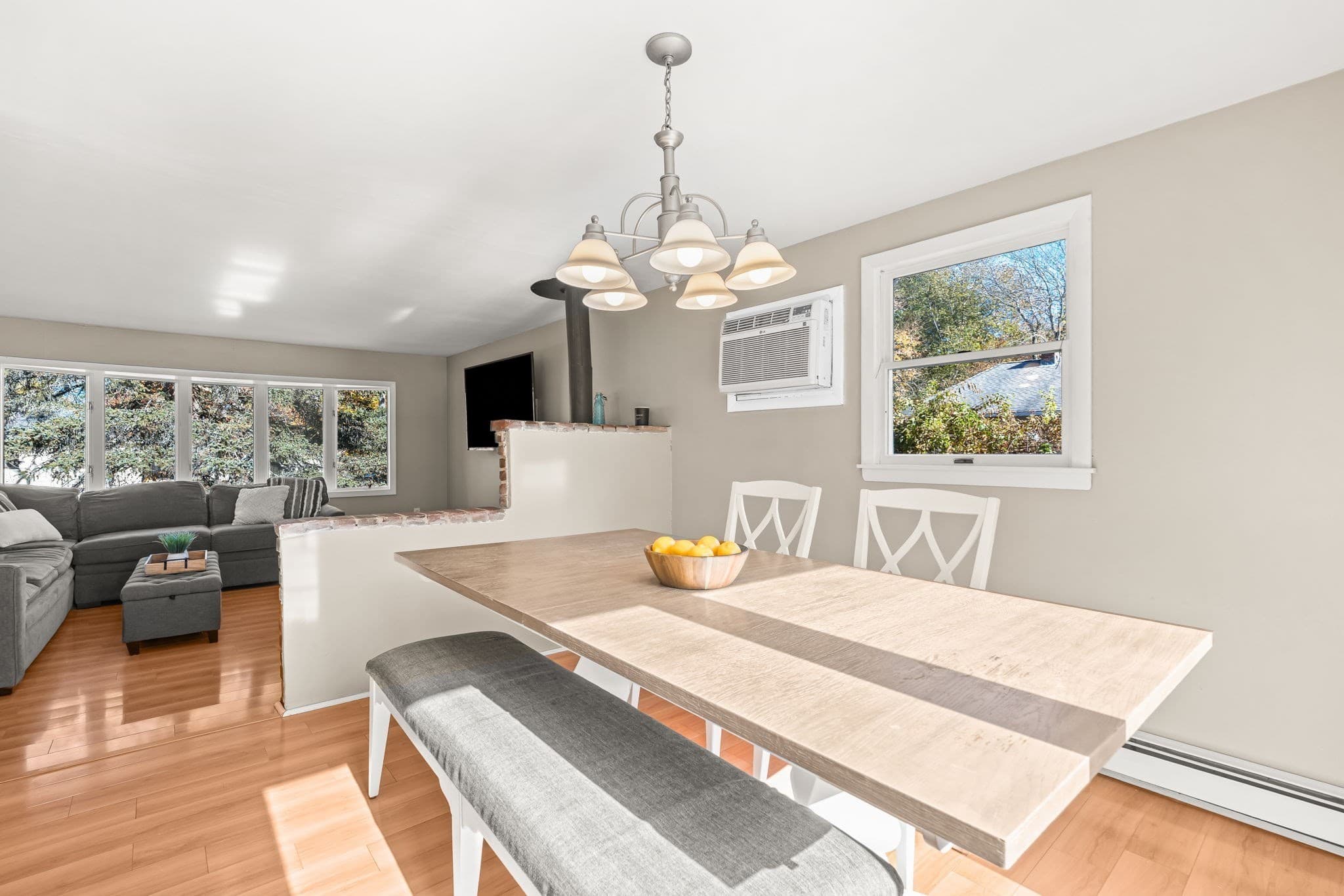 Single Family Residence at 10 Garden Brook Rd, Billerica MA 01821, photo 13 of 42