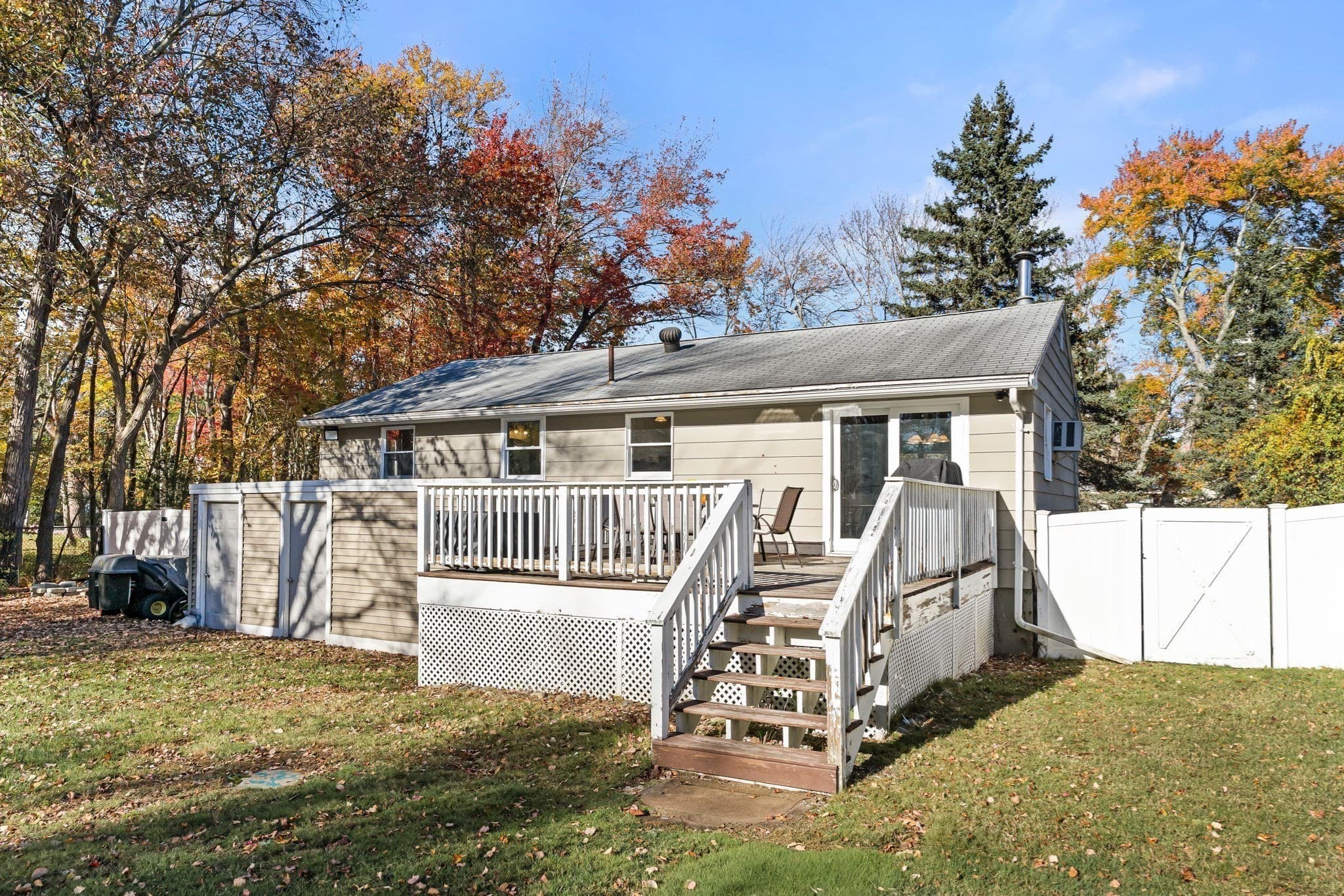 Single Family Residence at 10 Garden Brook Rd, Billerica MA 01821, photo 40 of 42