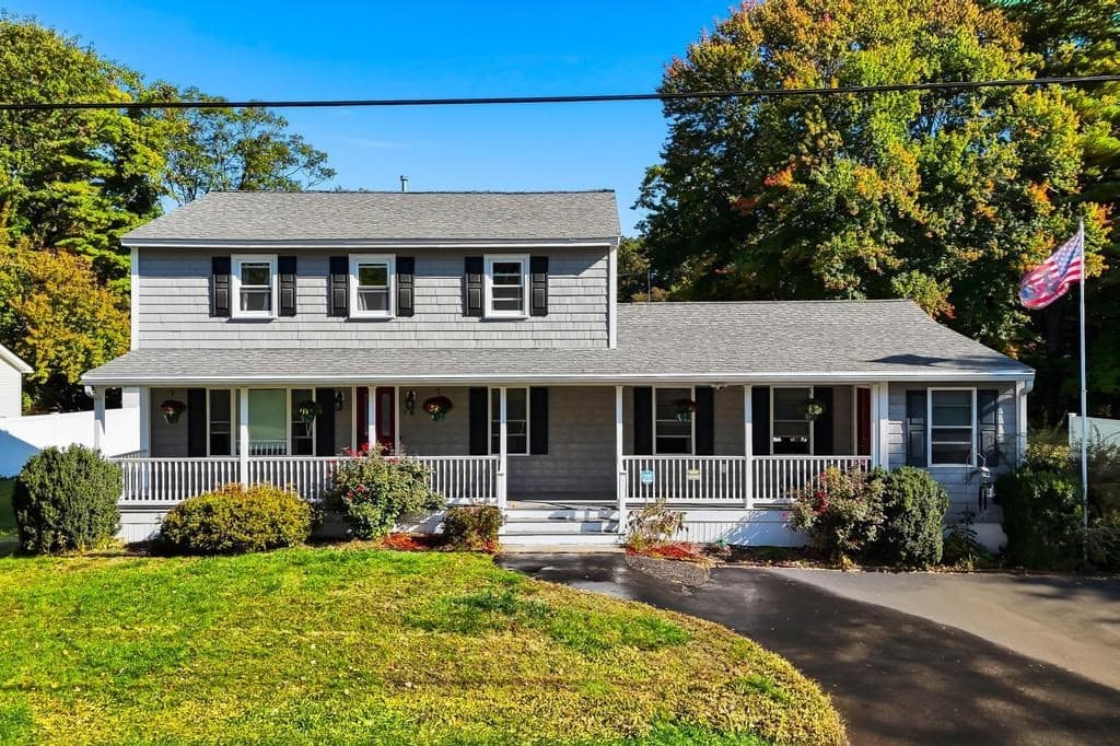 78 Jackson Ave, Dracut MA 01826