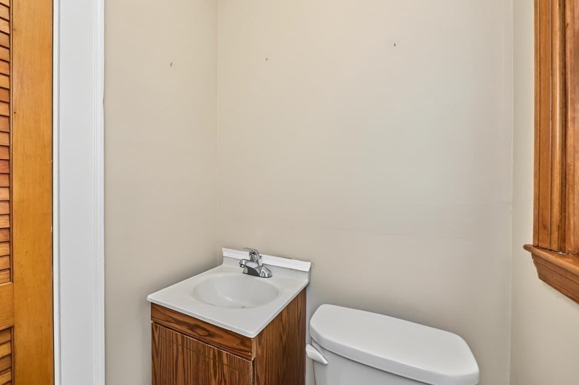 Single Family Residence at 15 Cummings Rd, Newton MA 02459, photo 13 of 29