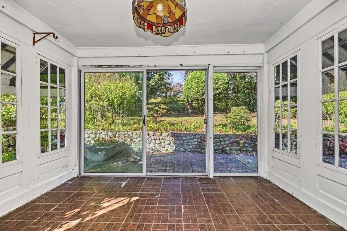 Single Family Residence at 15 Cummings Rd, Newton MA 02459, photo 11 of 29
