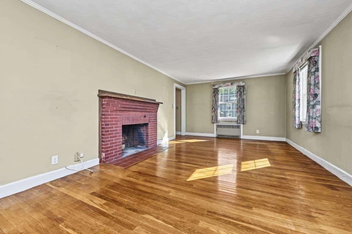 Single Family Residence at 15 Cummings Rd, Newton MA 02459, photo 4 of 29