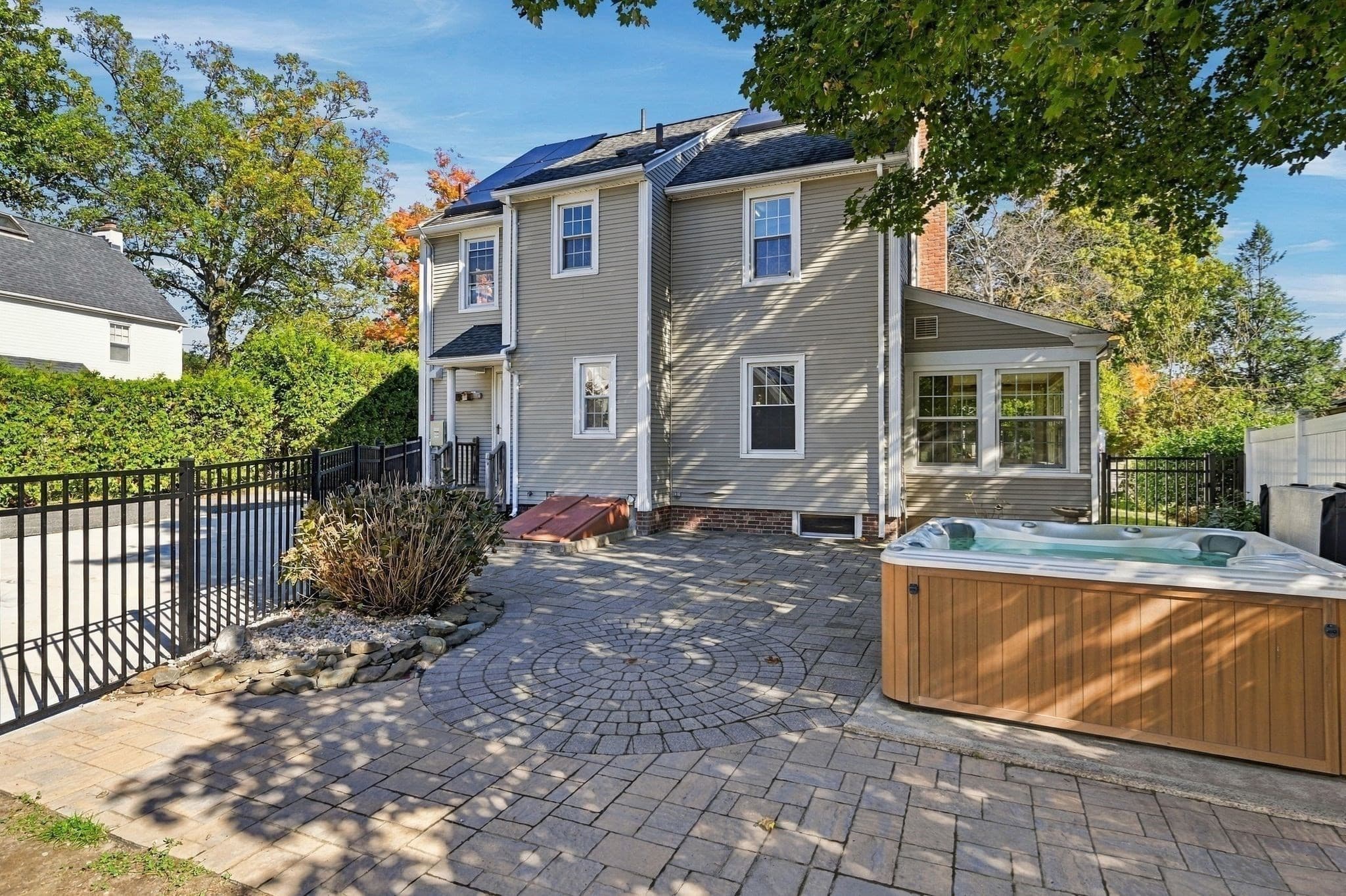 Single Family Residence at 14 Windsor Place, Longmeadow MA 01106, photo 5 of 40