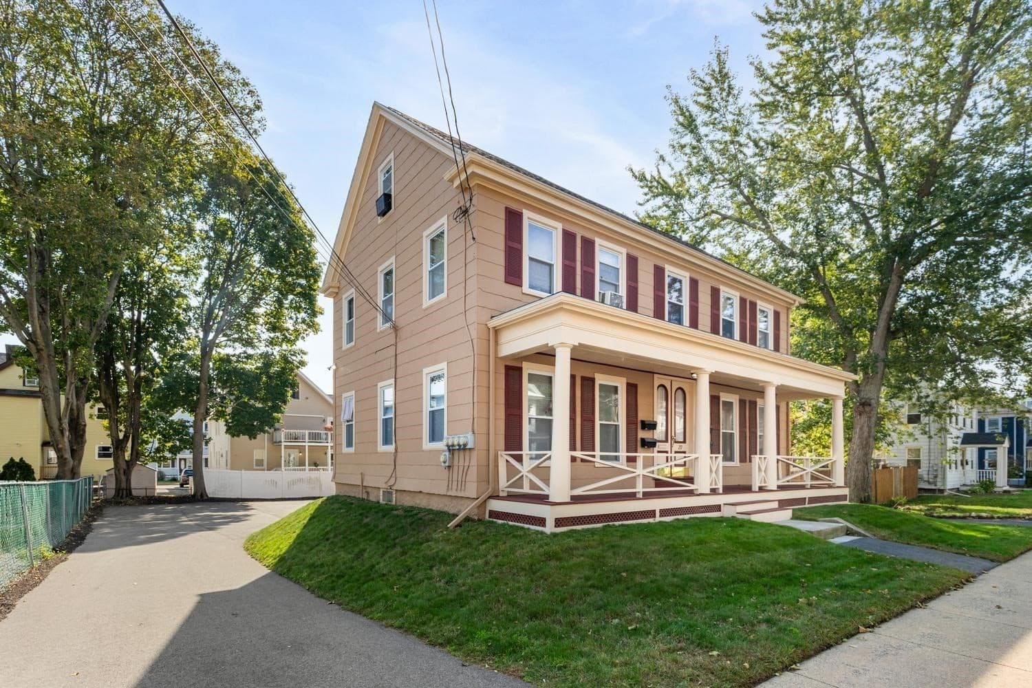 4 Family - 4 Units Up/Down at 20 W Water St, Wakefield MA 01880, photo 3 of 37