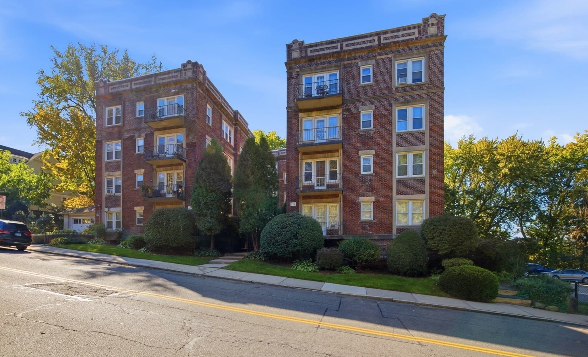 Condominium at 120 Longhill St # 3C, Springfield MA 01108, photo 2 of 23