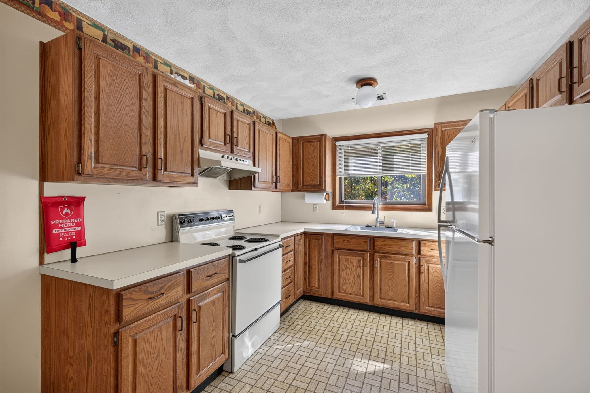Condominium at 401 Colonial Drive # 38, Ipswich MA 01938, photo 3 of 42