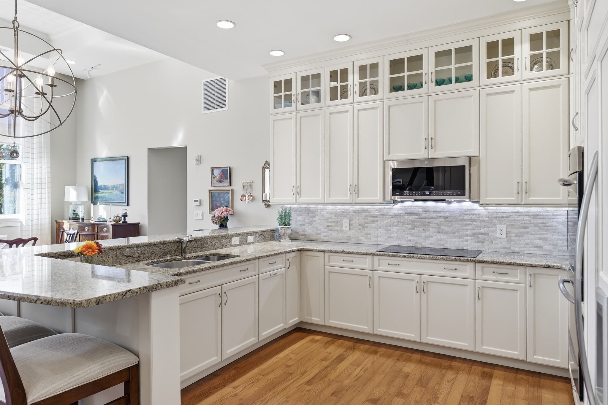 Condominium at 33 Forest Street # 206, Lexington MA 02421, photo 12 of 31
