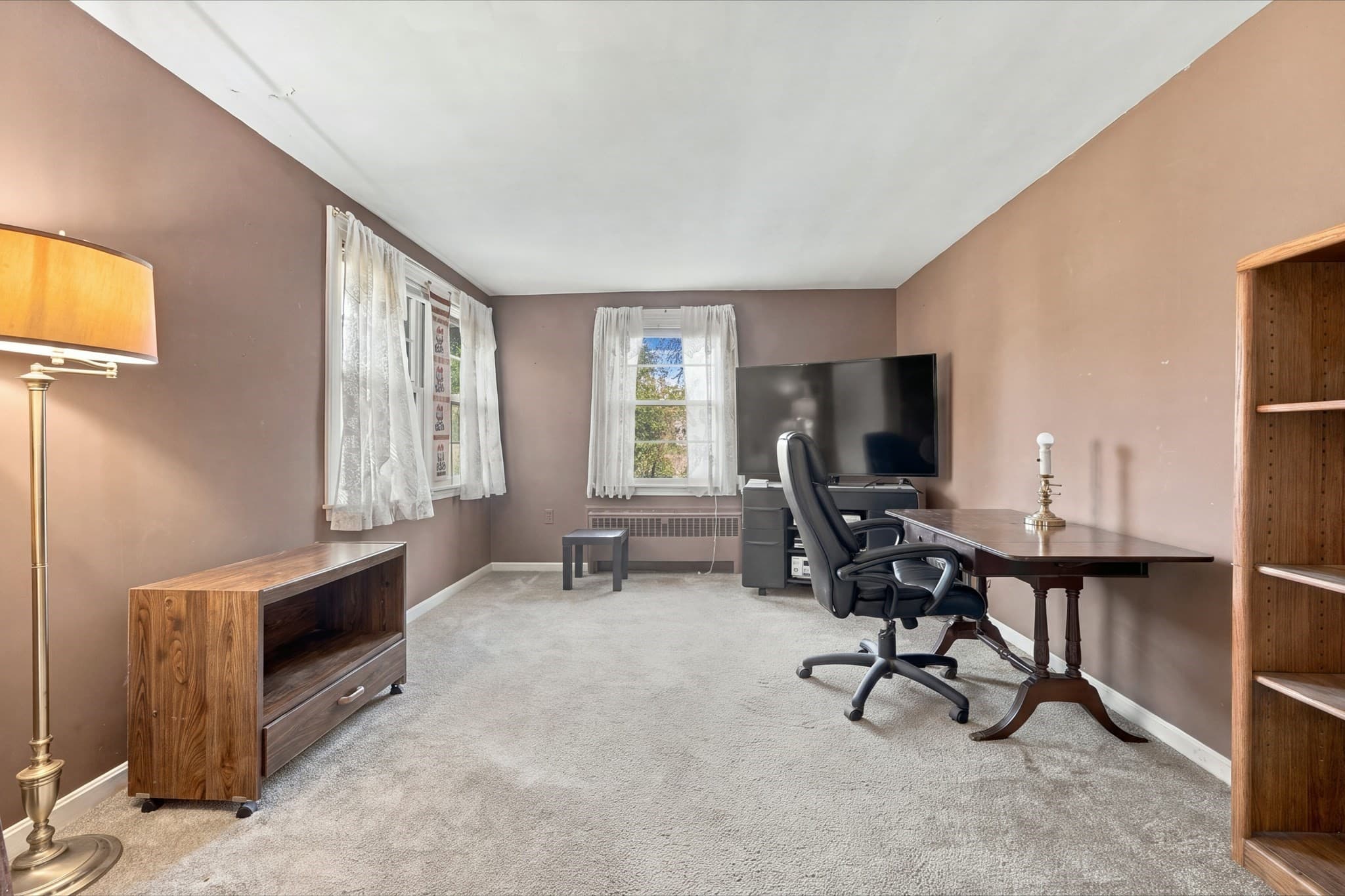 Single Family Residence at 10 Davenport St, Worcester MA 01610, photo 22 of 41