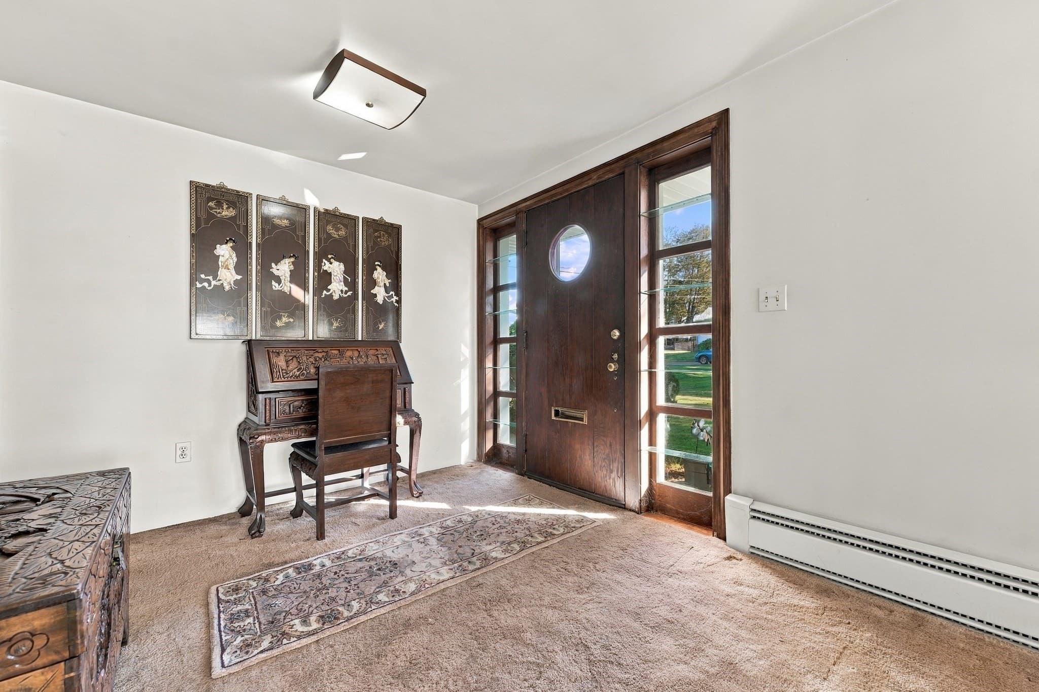 Single Family Residence at 10 Davenport St, Worcester MA 01610, photo 5 of 41