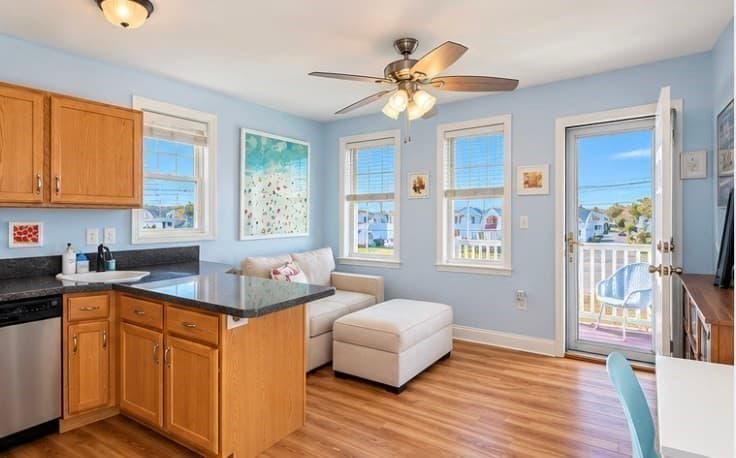 Condominium at 10 Malta St # 4, Hull MA 02045, photo 5 of 15