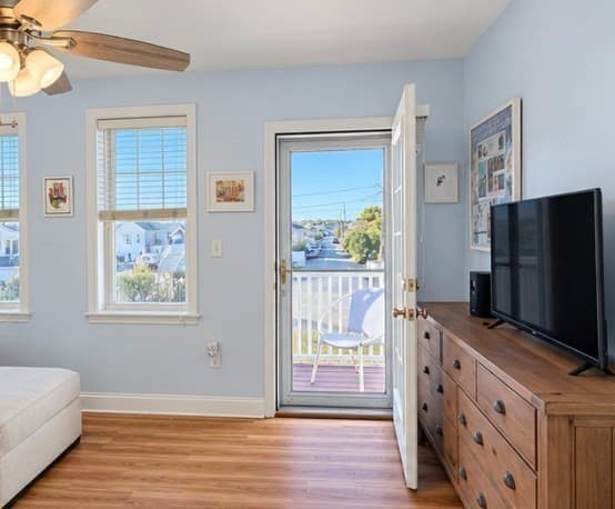 Condominium at 10 Malta St # 4, Hull MA 02045, photo 8 of 15
