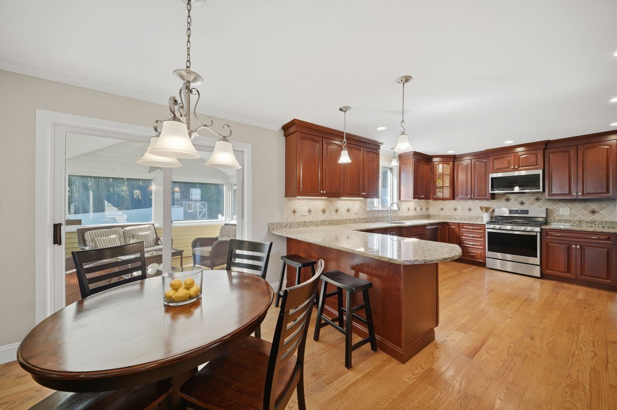 Single Family Residence at 29 Kara Dr, North Andover MA 01845, photo 7 of 42