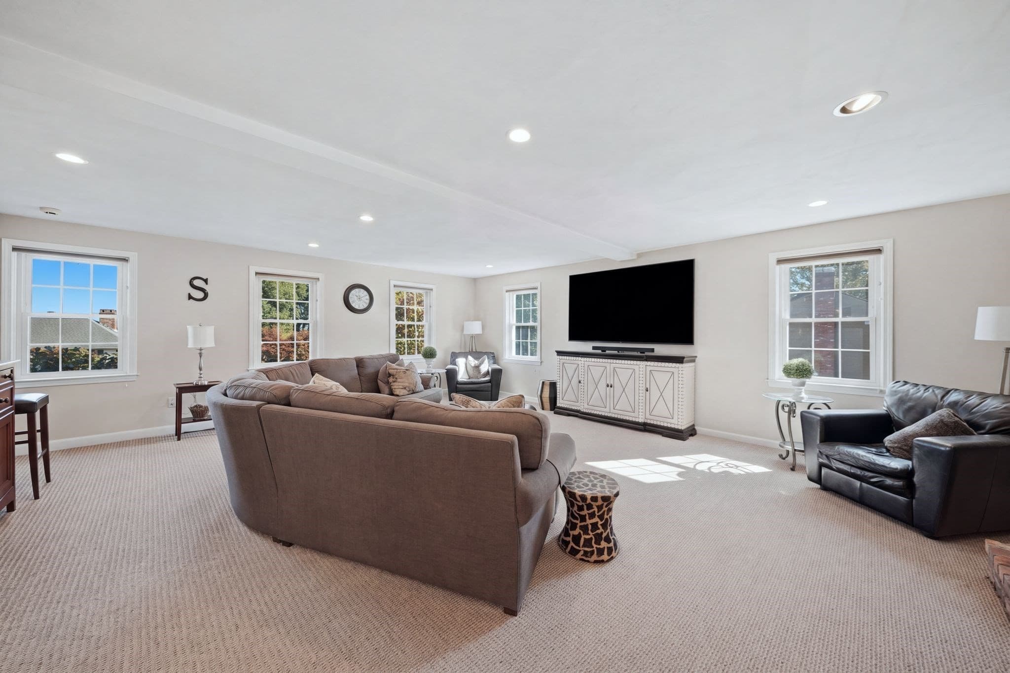 Single Family Residence at 29 Kara Dr, North Andover MA 01845, photo 9 of 42