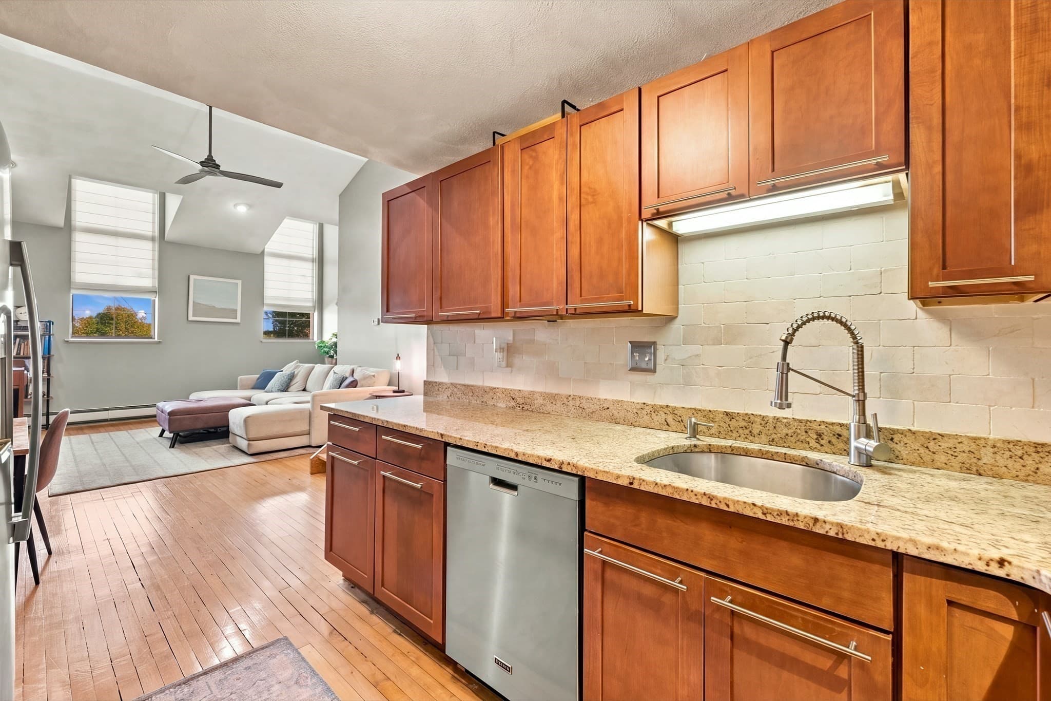 Condominium at 663 Boston St # 7, Lynn MA 01905, photo 13 of 41