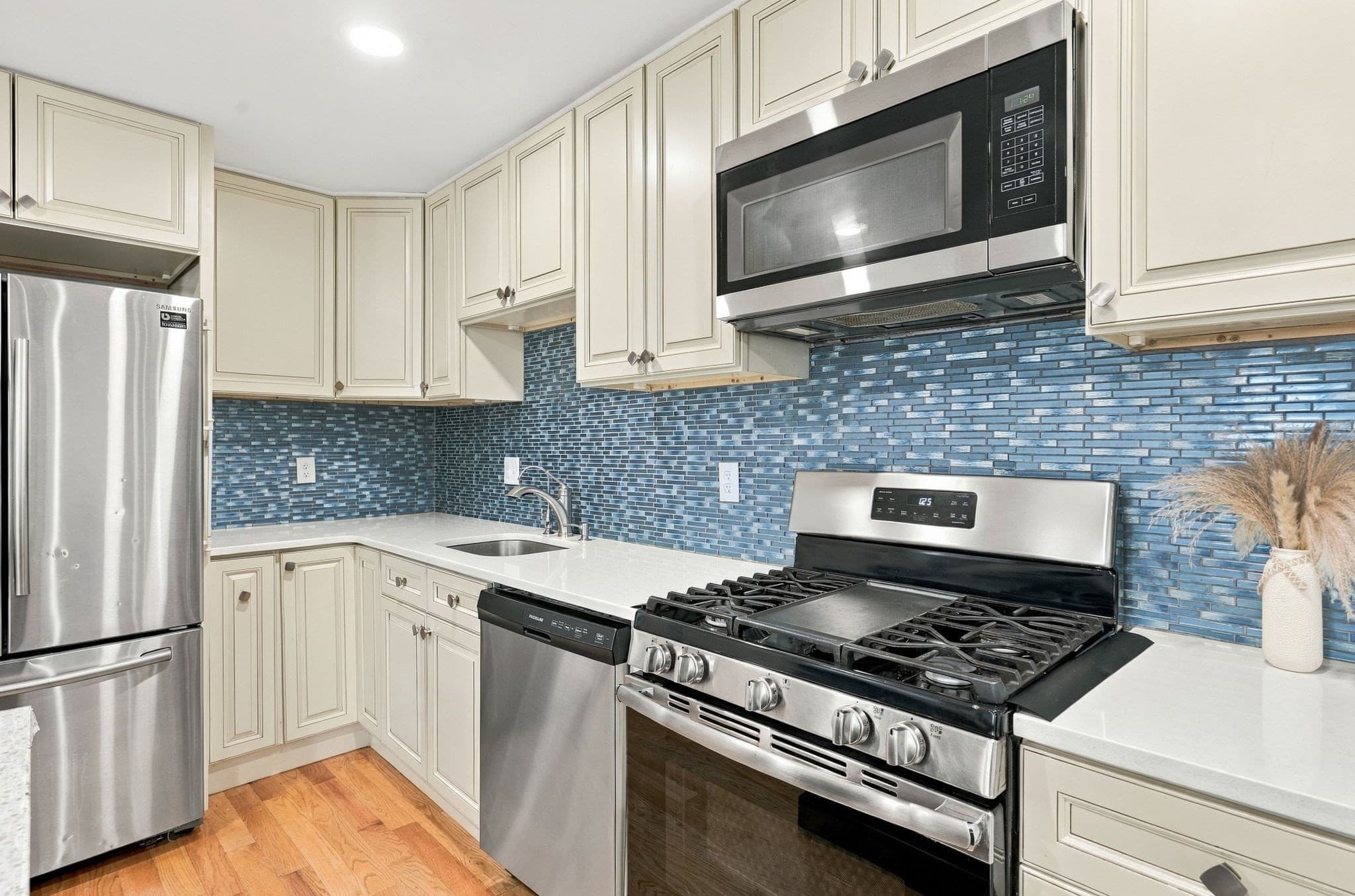 Single Family Residence at 24 Lummus Ct, Lynn MA 01904, photo 7 of 42