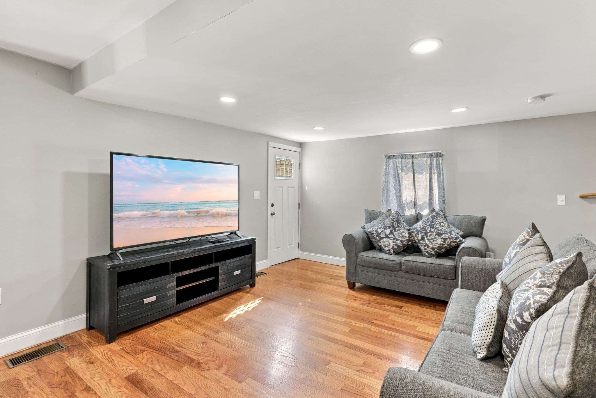 Single Family Residence at 24 Lummus Ct, Lynn MA 01904, photo 3 of 42