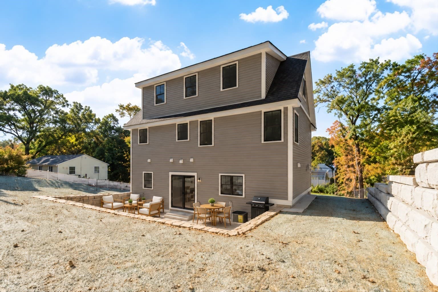 Single Family Residence at 346 Rogers St, Lowell MA 01852, photo 12 of 41