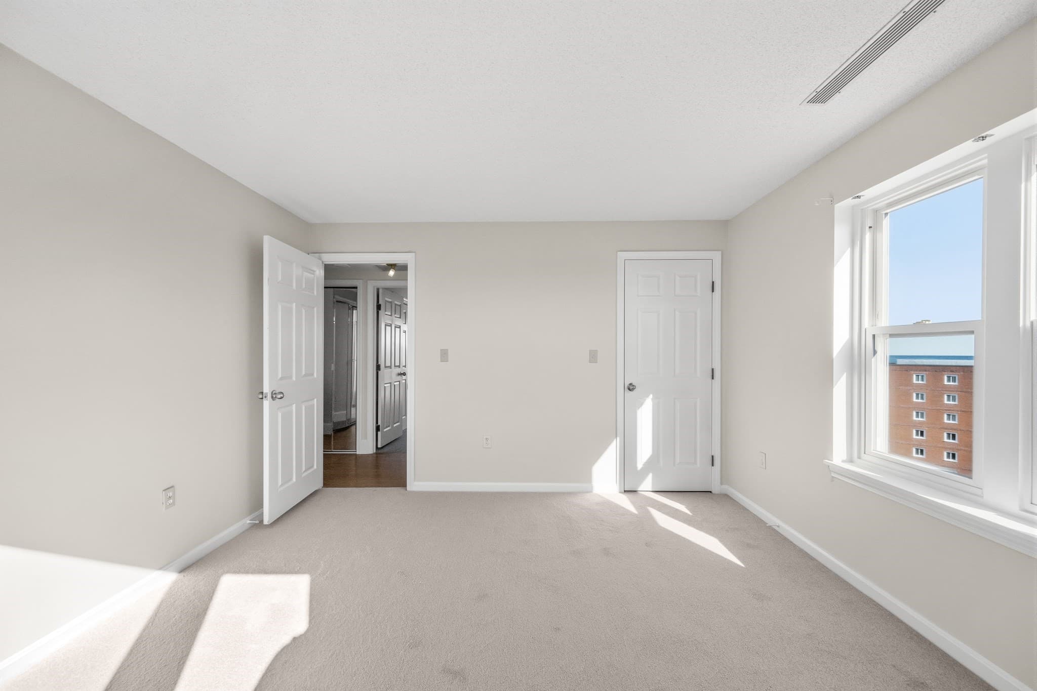 Condominium at 20 Rockland House Rd # 601, Hull MA 02045, photo 17 of 42