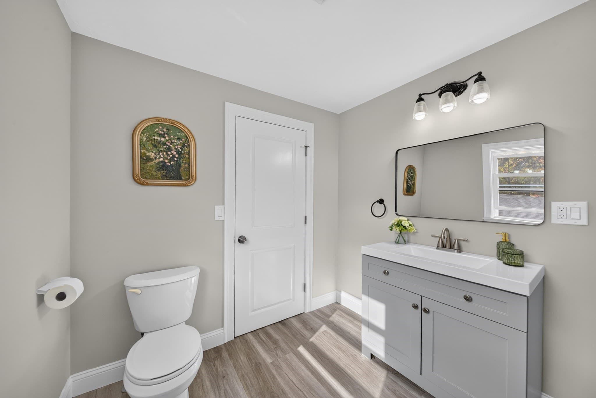 Single Family Residence at 158 Southbridge Rd, Oxford MA 01537, photo 18 of 41