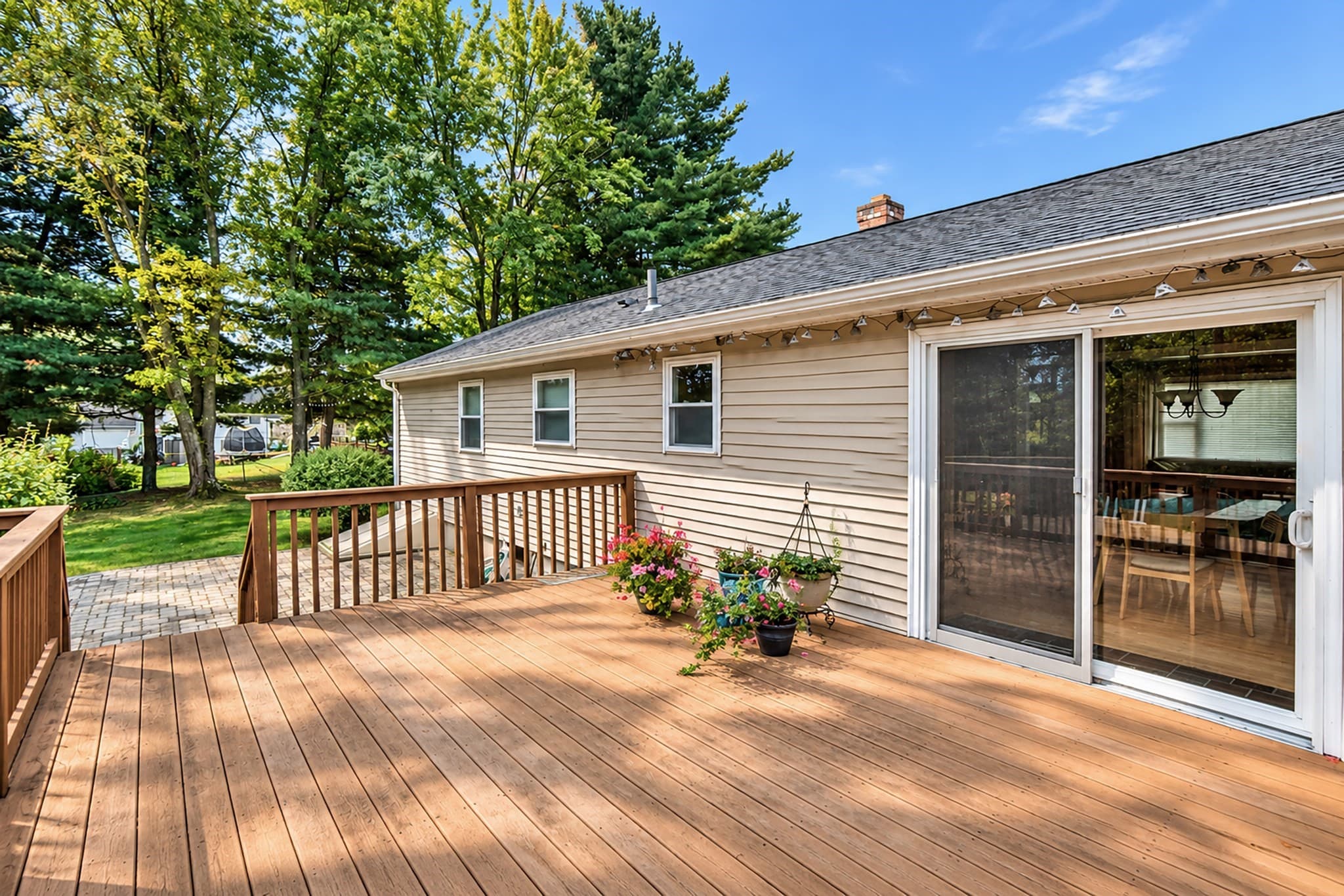 Single Family Residence at 70 Strawberry Hill Rd, Agawam MA 01030, photo 32 of 37