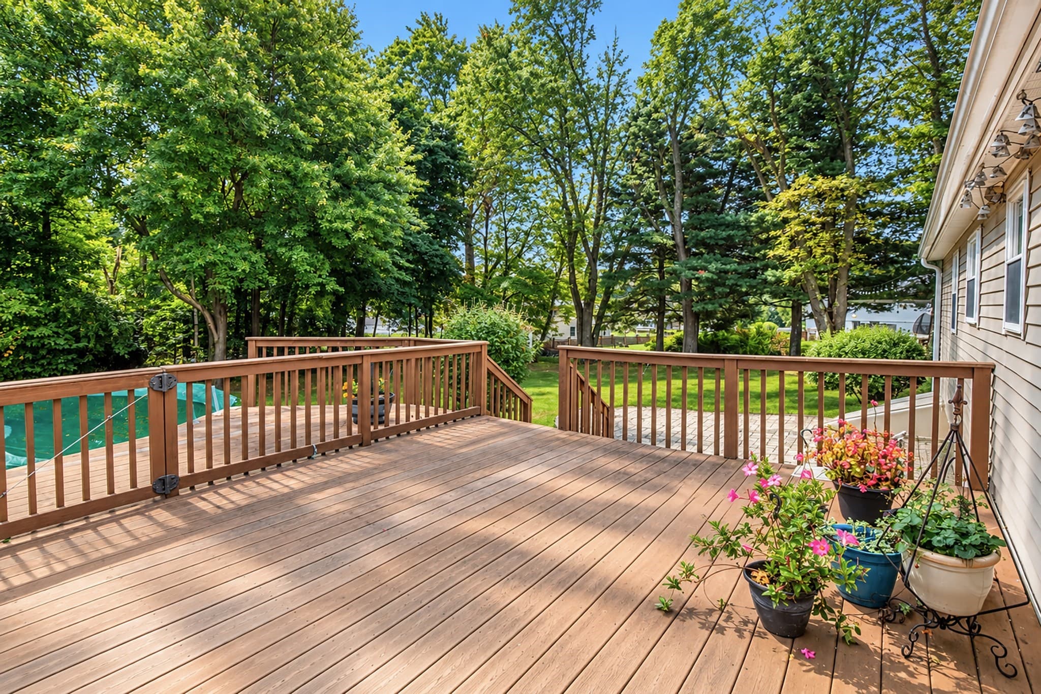 Single Family Residence at 70 Strawberry Hill Rd, Agawam MA 01030, photo 31 of 37
